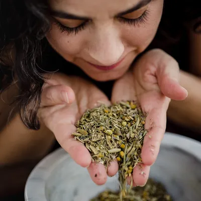 Ora's Amazing Herbal